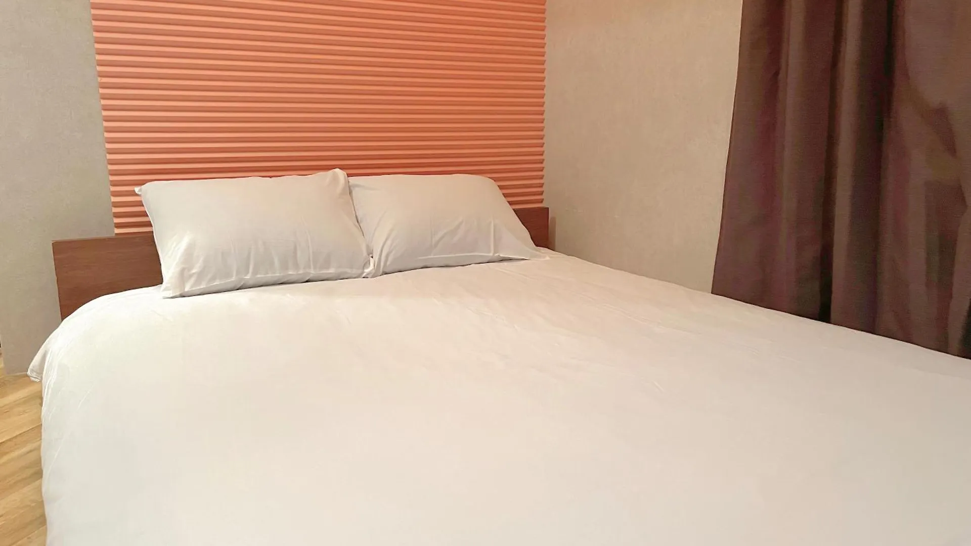 **  מלון טוקיו Book Tea Bed Shinjuku-Gyoen יפן